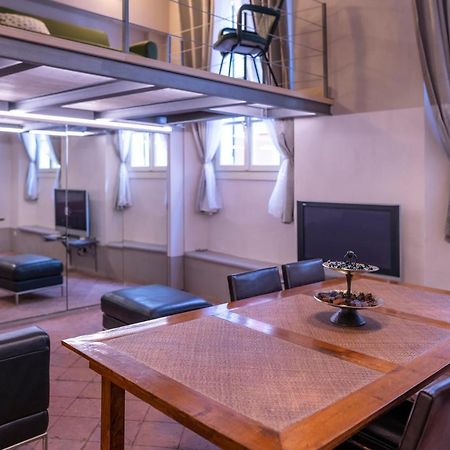 Brixia Luxory & Loft Apartment Brescia Bagian luar foto