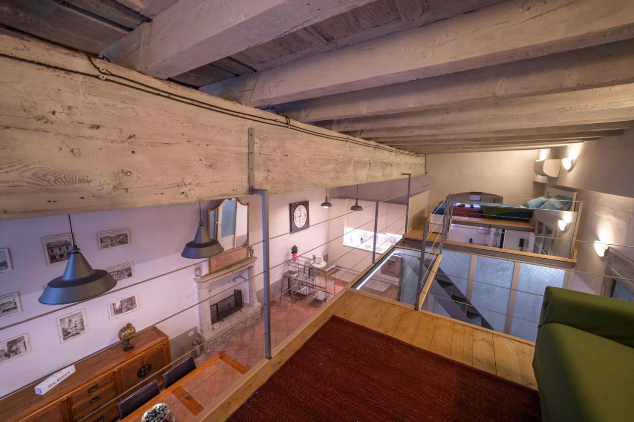 Brixia Luxory & Loft Apartment Brescia Bagian luar foto