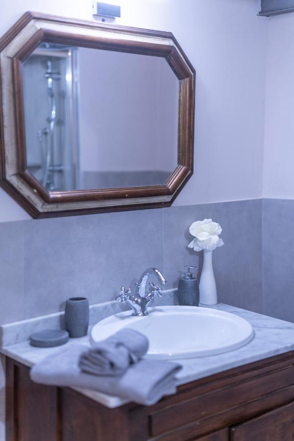 Brixia Luxory & Loft Apartment Brescia Bagian luar foto