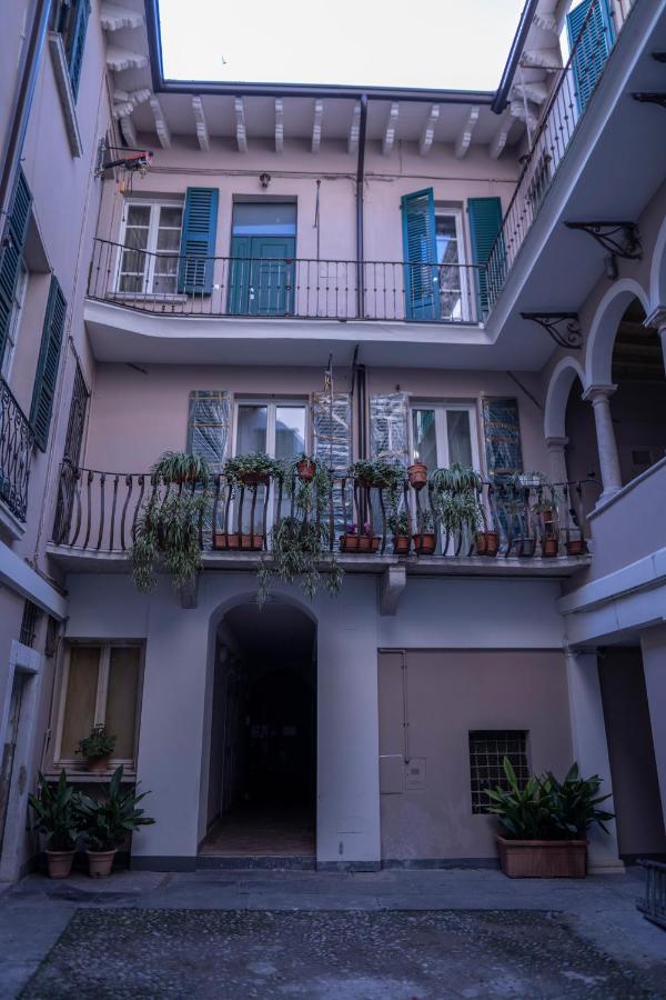 Brixia Luxory & Loft Apartment Brescia Bagian luar foto